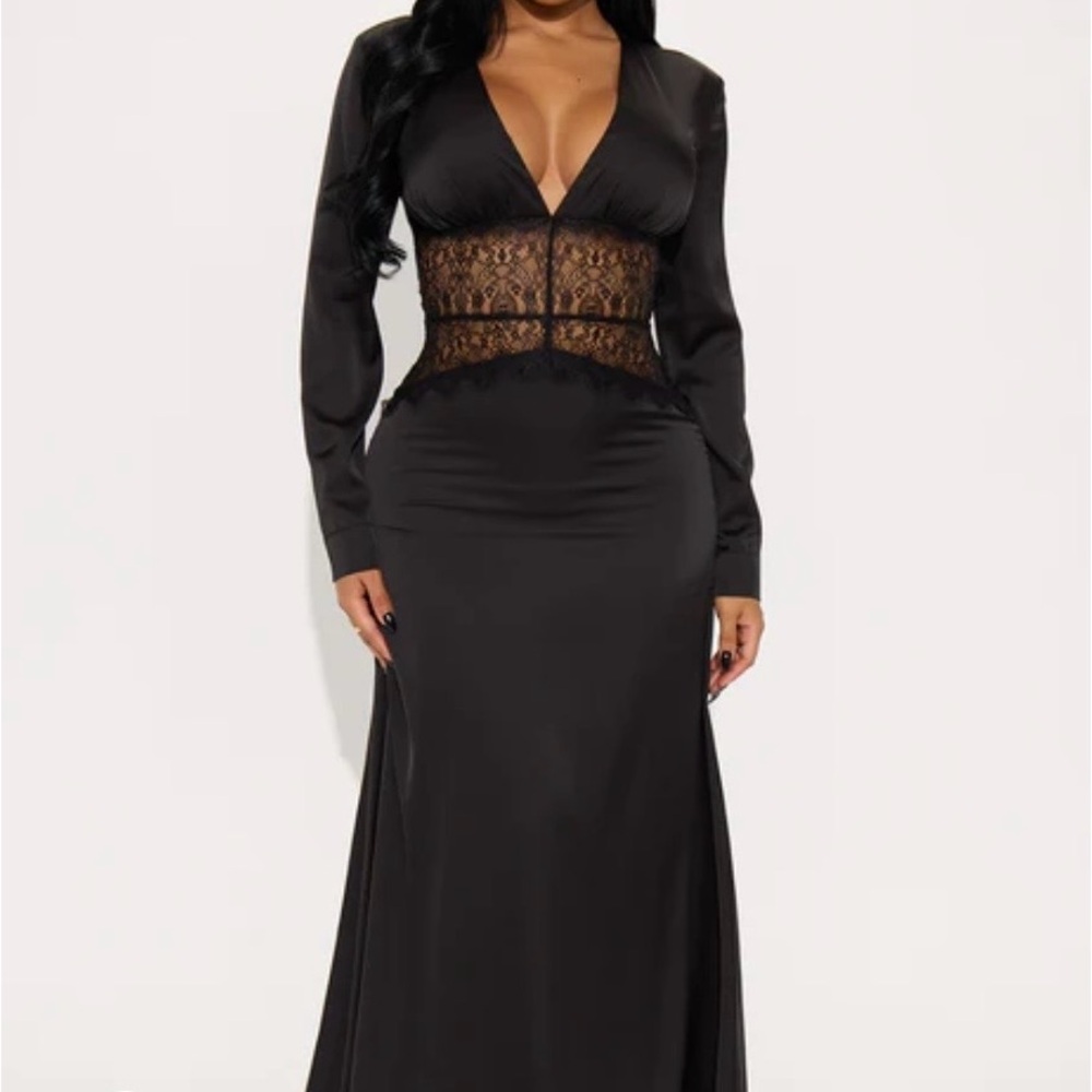 Elegant Black Lace Evening Dress